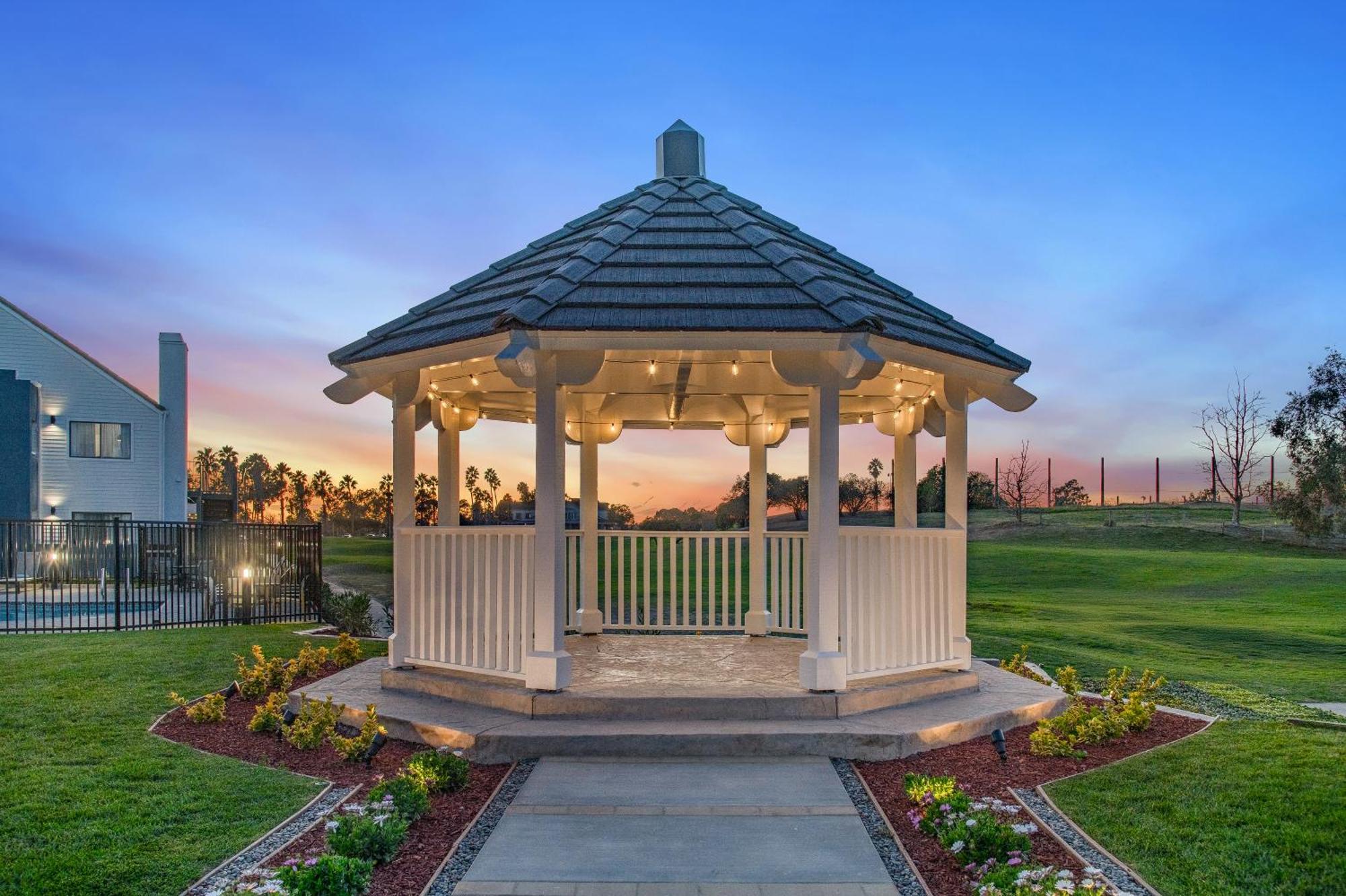 Staybridge Suites Oxnard - River Ridge By Ihg Kültér fotó